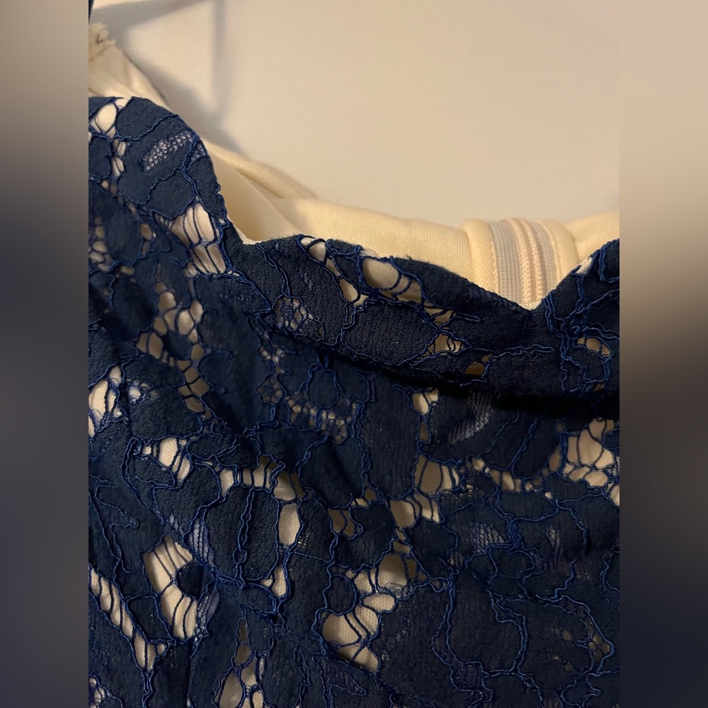 Host Pick!! EUC Altar’d State scalloped navy blue lace dress - Picture 6 of 6